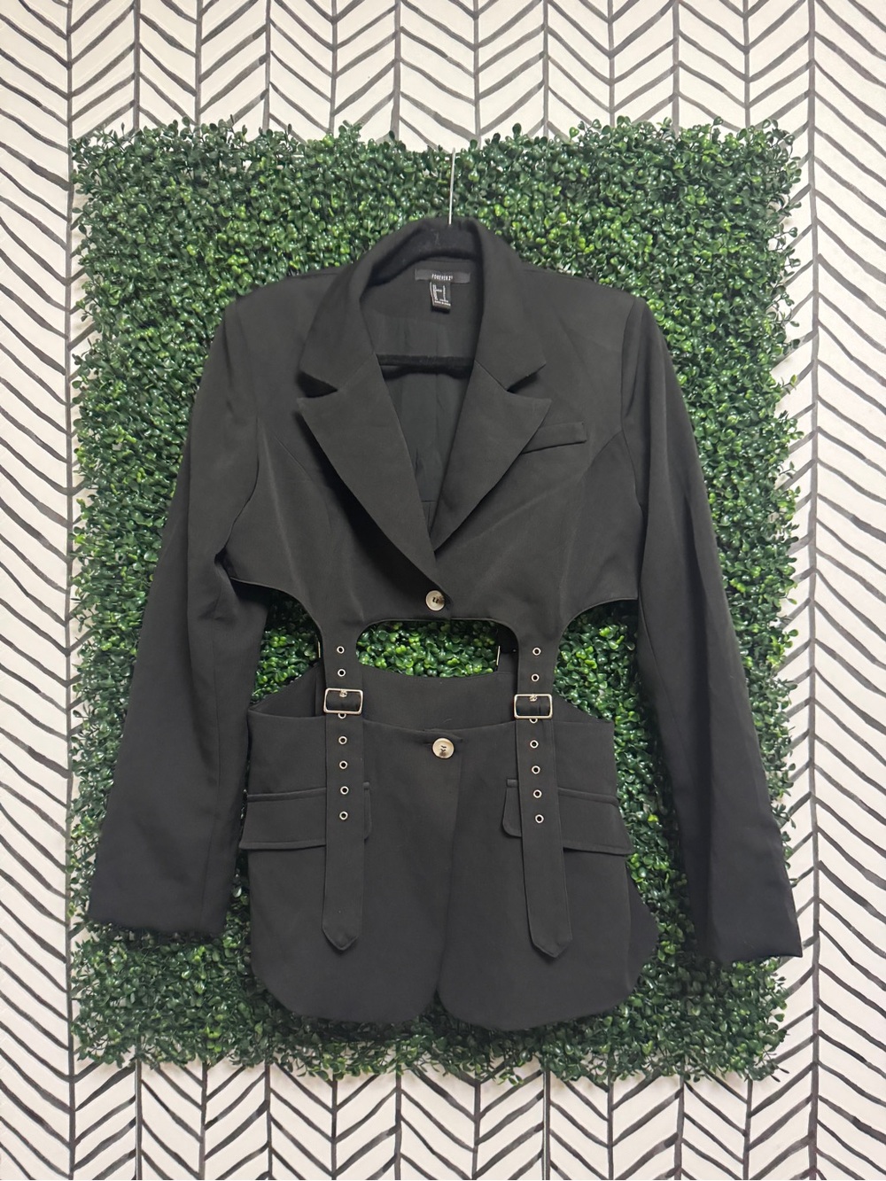 Forever 21 Black Cut-Out Buckle Blazer Jacket